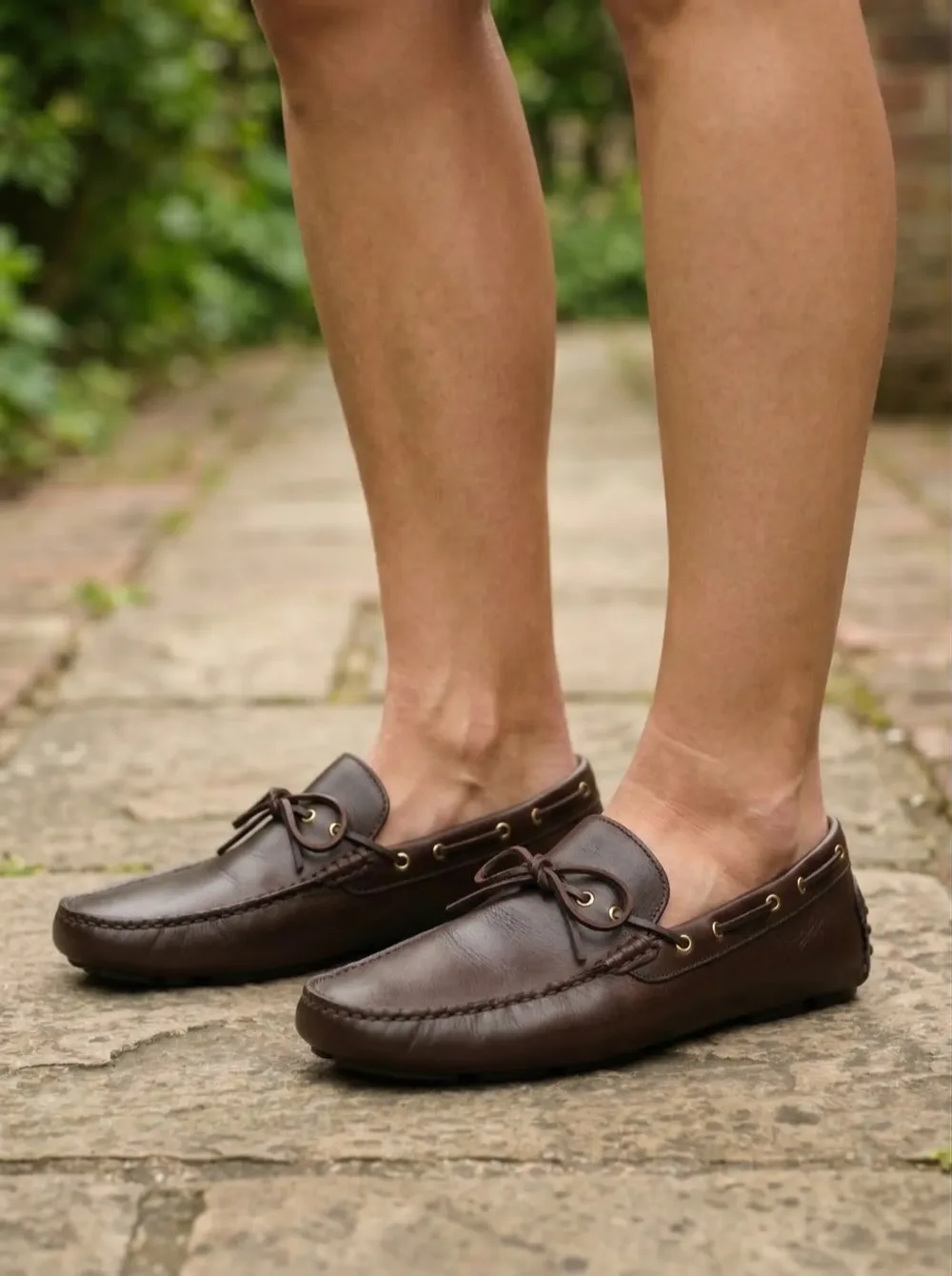 AI shoe fitting after result showing virtual try-on