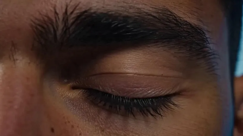 Professional photography TVC style beverage advertisement. Rapid editing: close-up of a man suddenly opening his eyes, switching to a back view of someone running on city streets at night. A montage showing different groups of people regaining vitality after drinking the beverage during moments of fatigue.